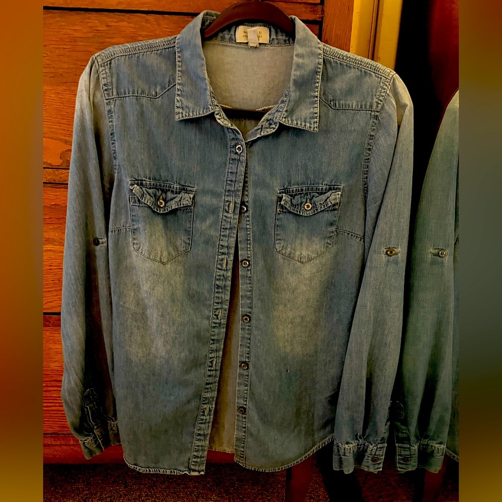 Lightweight Women’s Jean Shirt